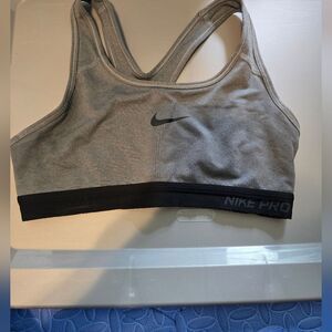 Nike Swoosh Dri-FIT sports bra Size Small Gray And Black